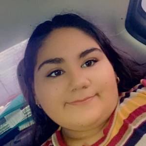 Meet your Posher, Yamilett